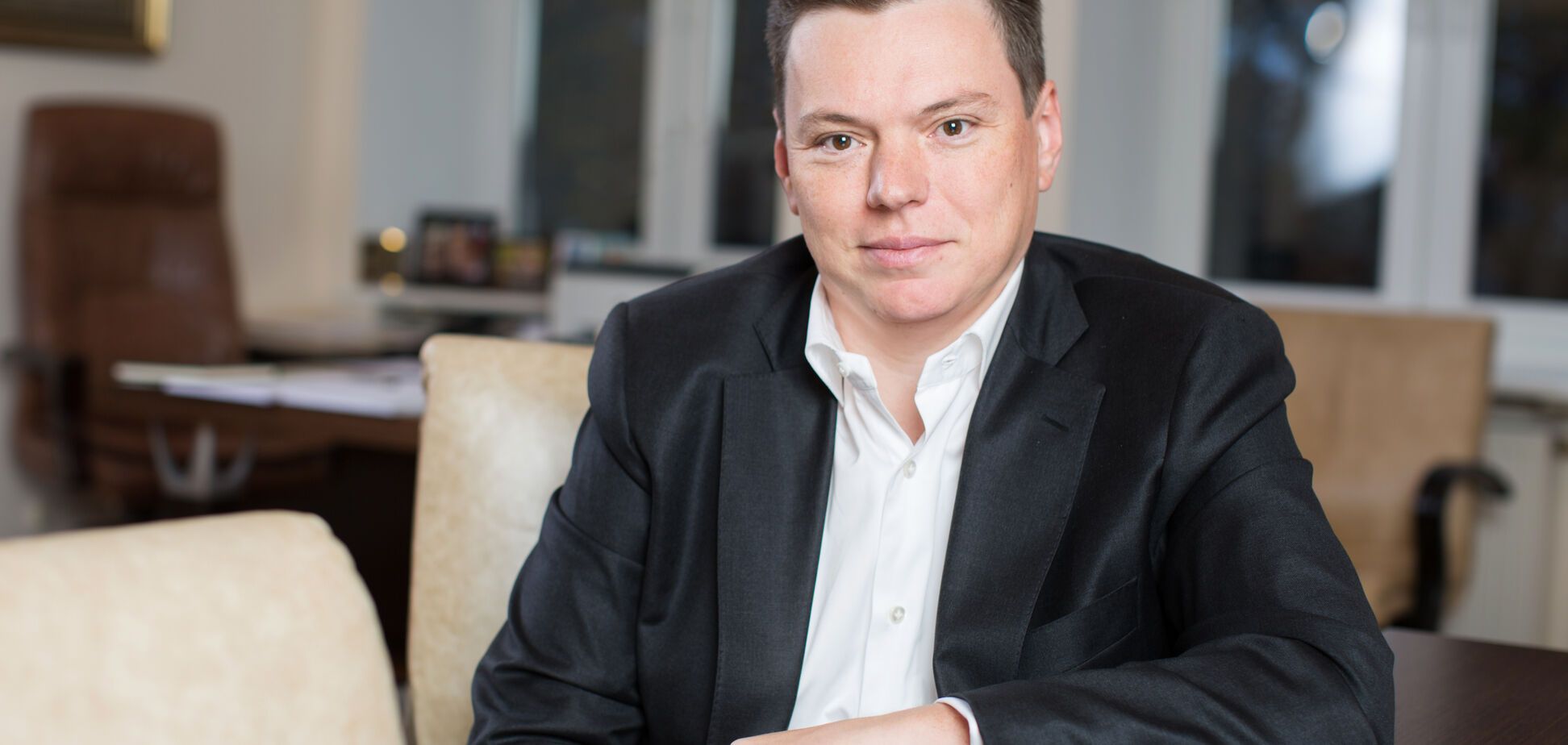 Коли вже українське буде в пріоритеті?!