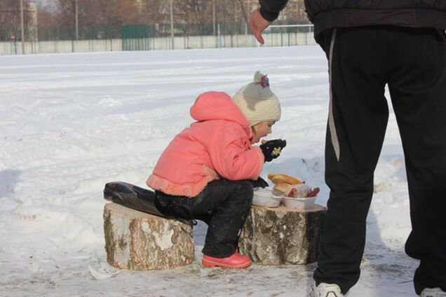 Девочка в Авдеевке