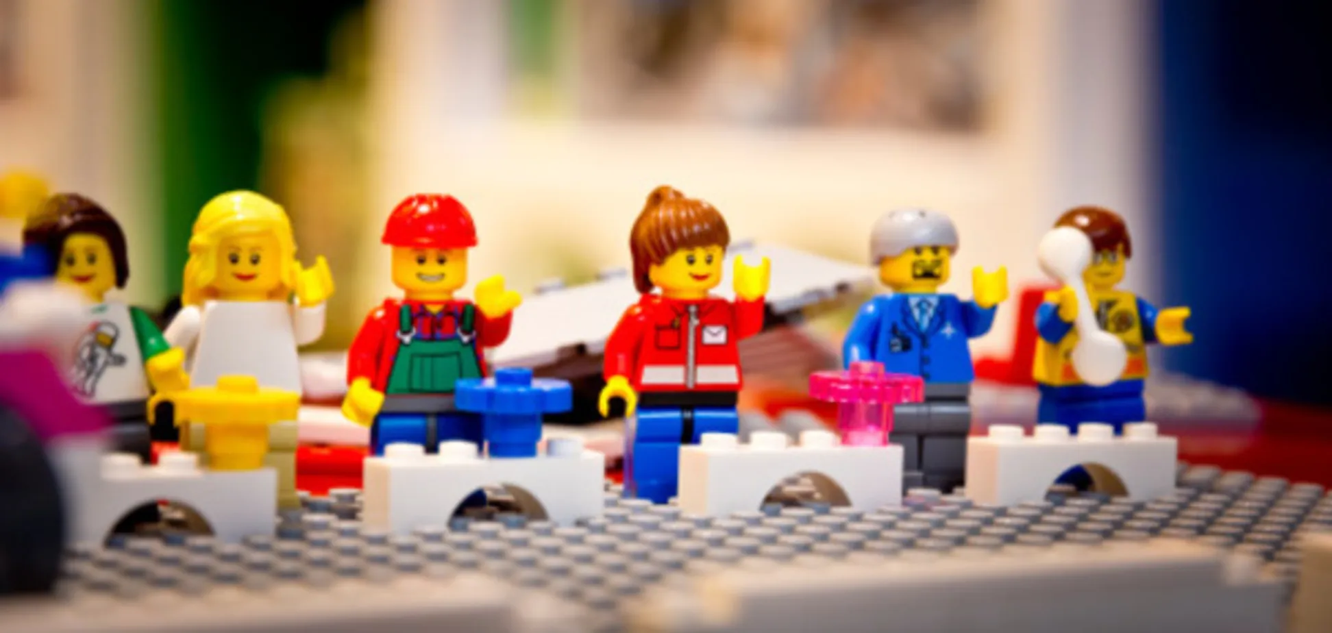 Instagram для детей: Lego запускает безопасную соцсеть
