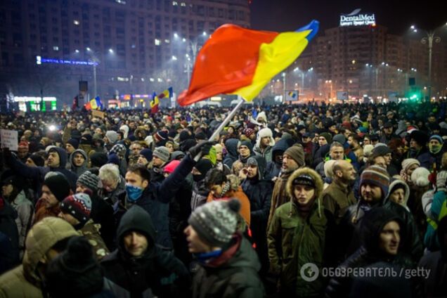 Румынский \'Майдан\': в Бухаресте 200 тысяч человек вышли на акцию протеста