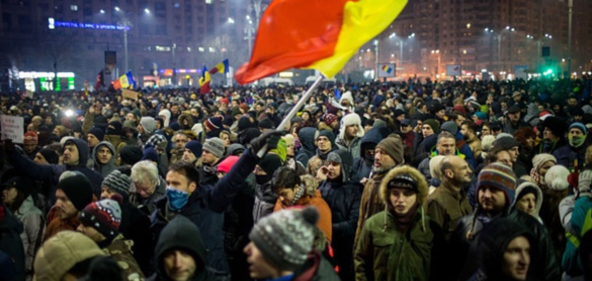 Румынский \'Майдан\': в Бухаресте 200 тысяч человек вышли на акцию протеста