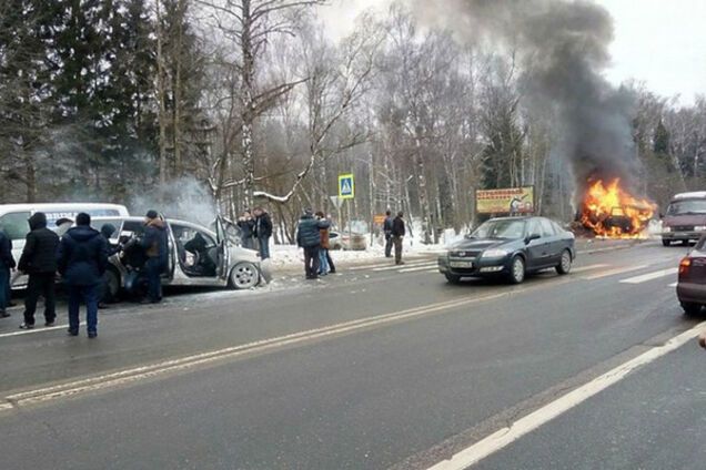Сгорели заживо: в России произошла масштабная автокатастрофа