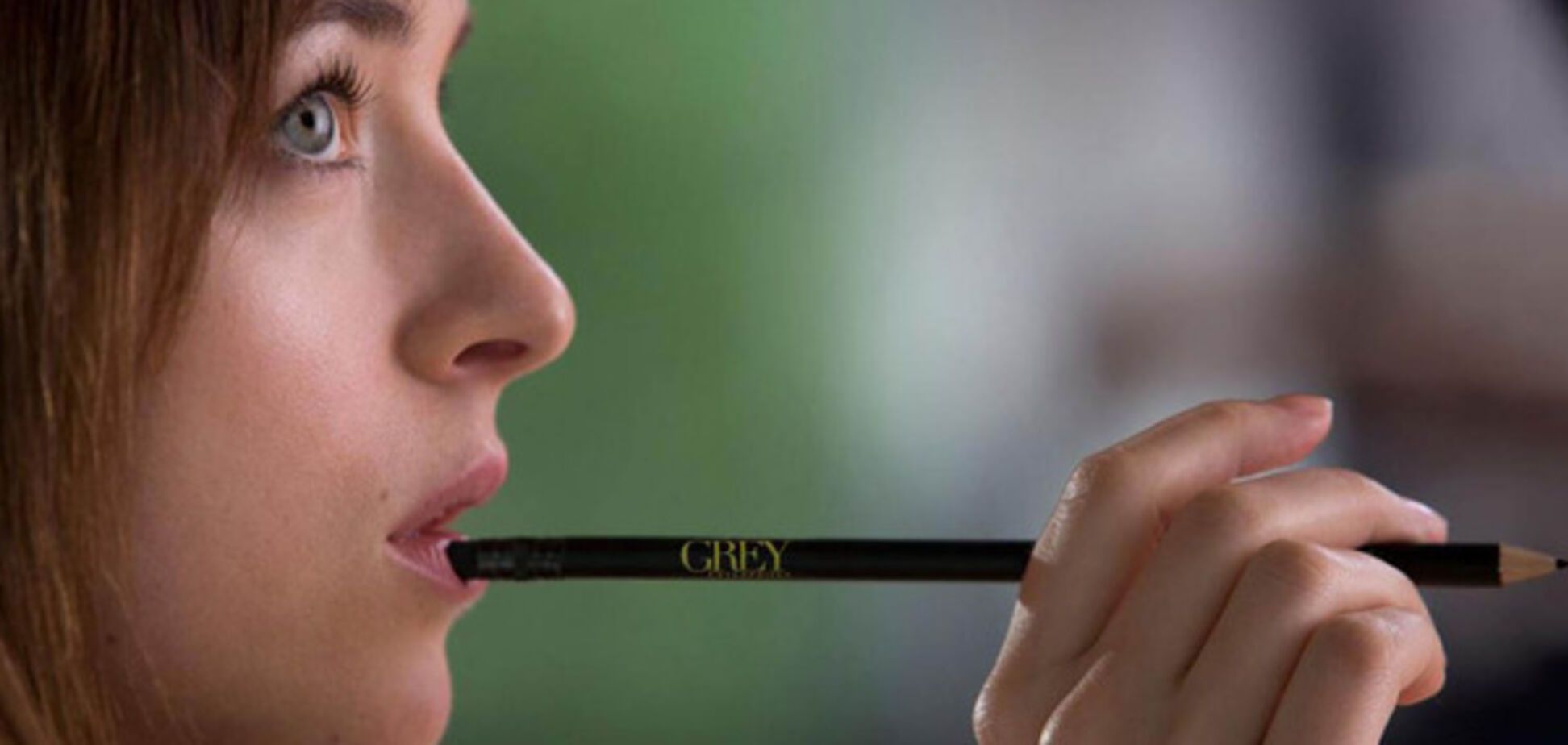 'На пятьдесят оттенков темнее': три самые горячие сцены фильма