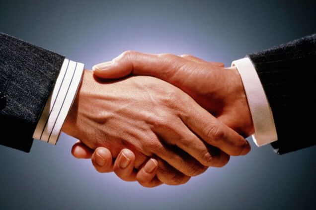 Хроніки пікетувальної дипломатії