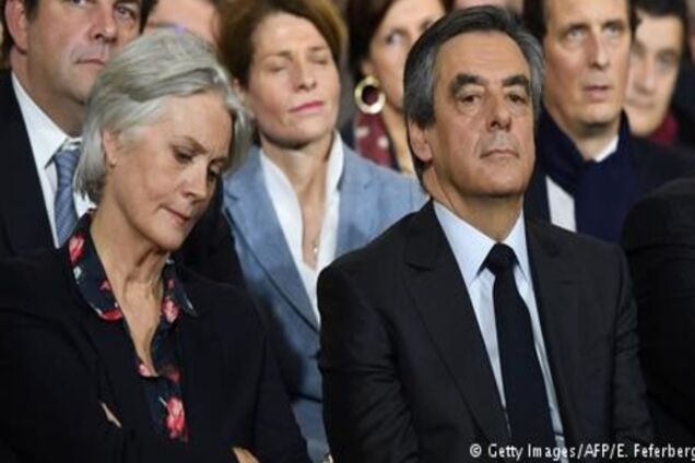 Опитування: Фійон має зняти свою кандидатуру, вважає більшість французів