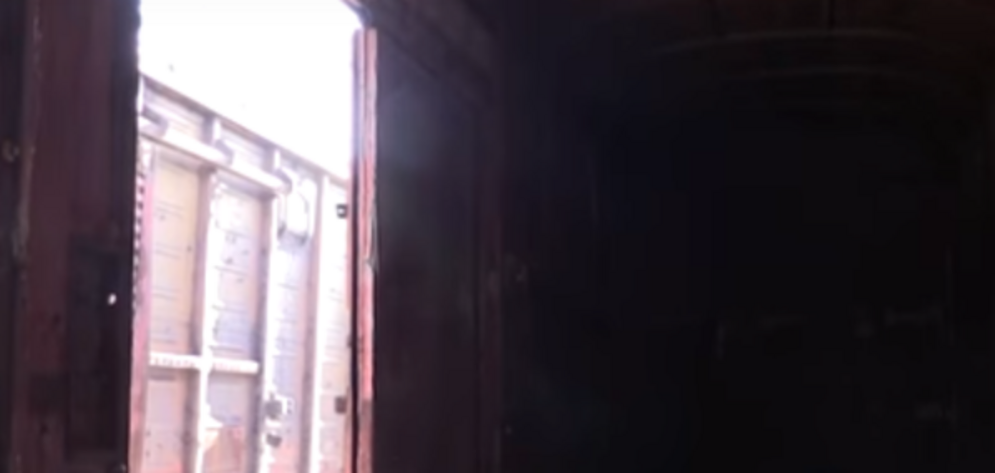 Вагон товарного поезда