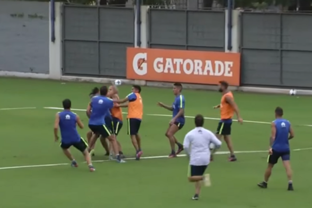 Драка в Бока Хуниорс