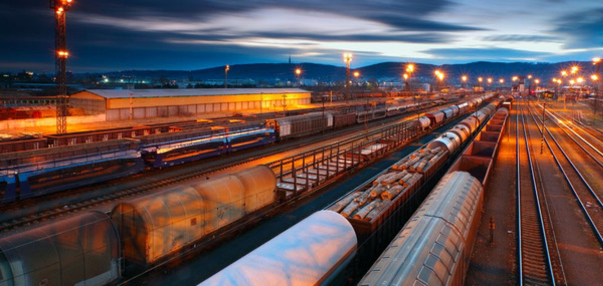 Народные депутаты выступили против повышения тарифов 'Укрзалізниці'