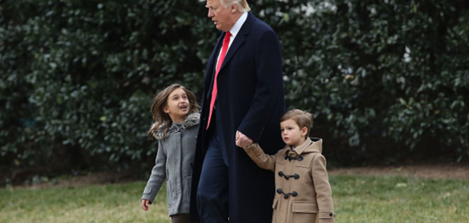 Дональд Трамп с внуками