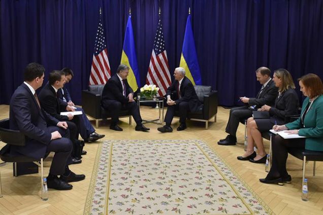 Встреча Порошенко и Пенса