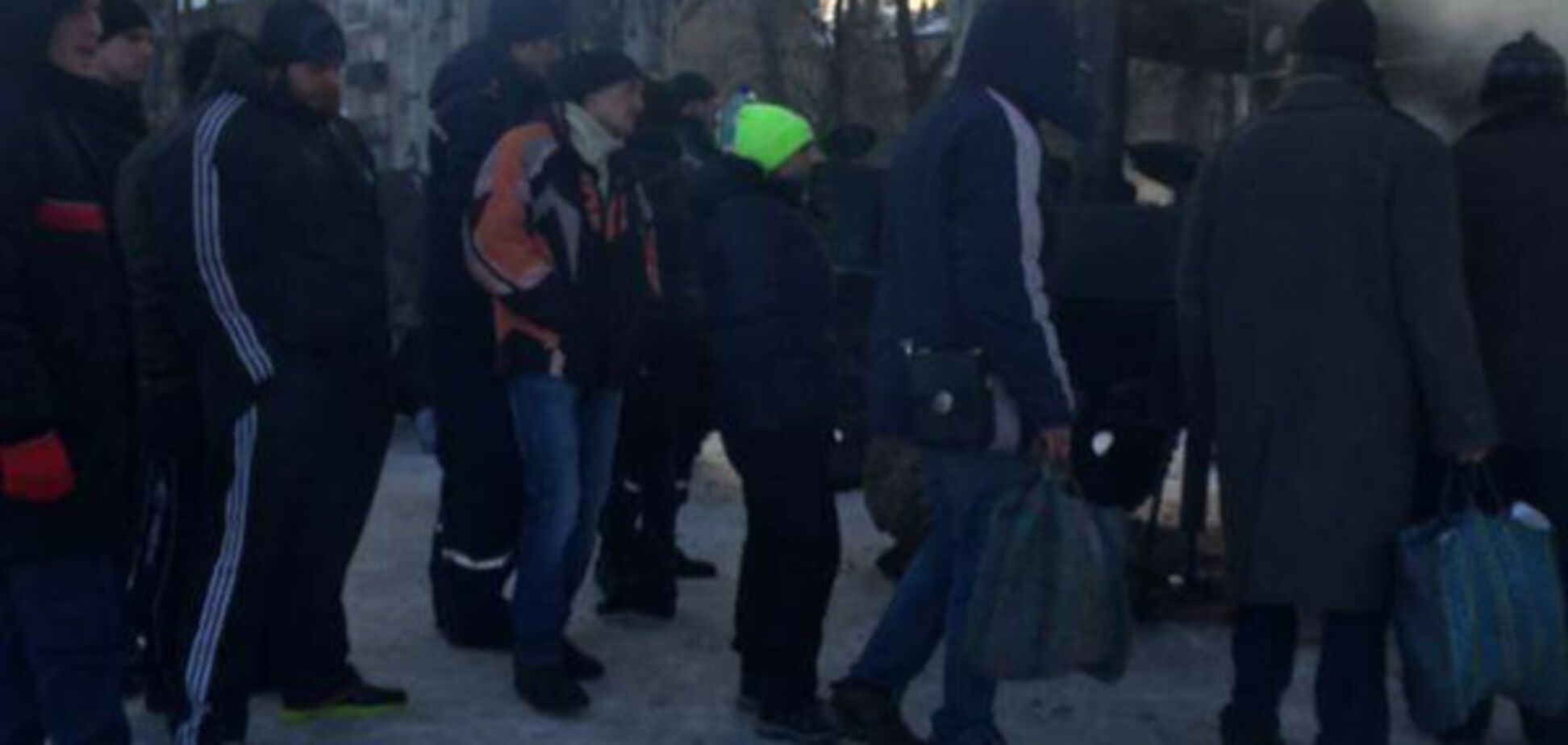 Очередь зап едой в Авдеевке