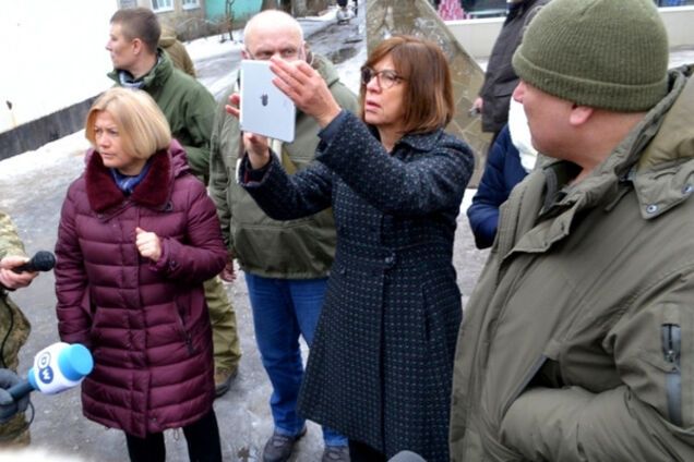 Ребекка Хармс в Авдеевке