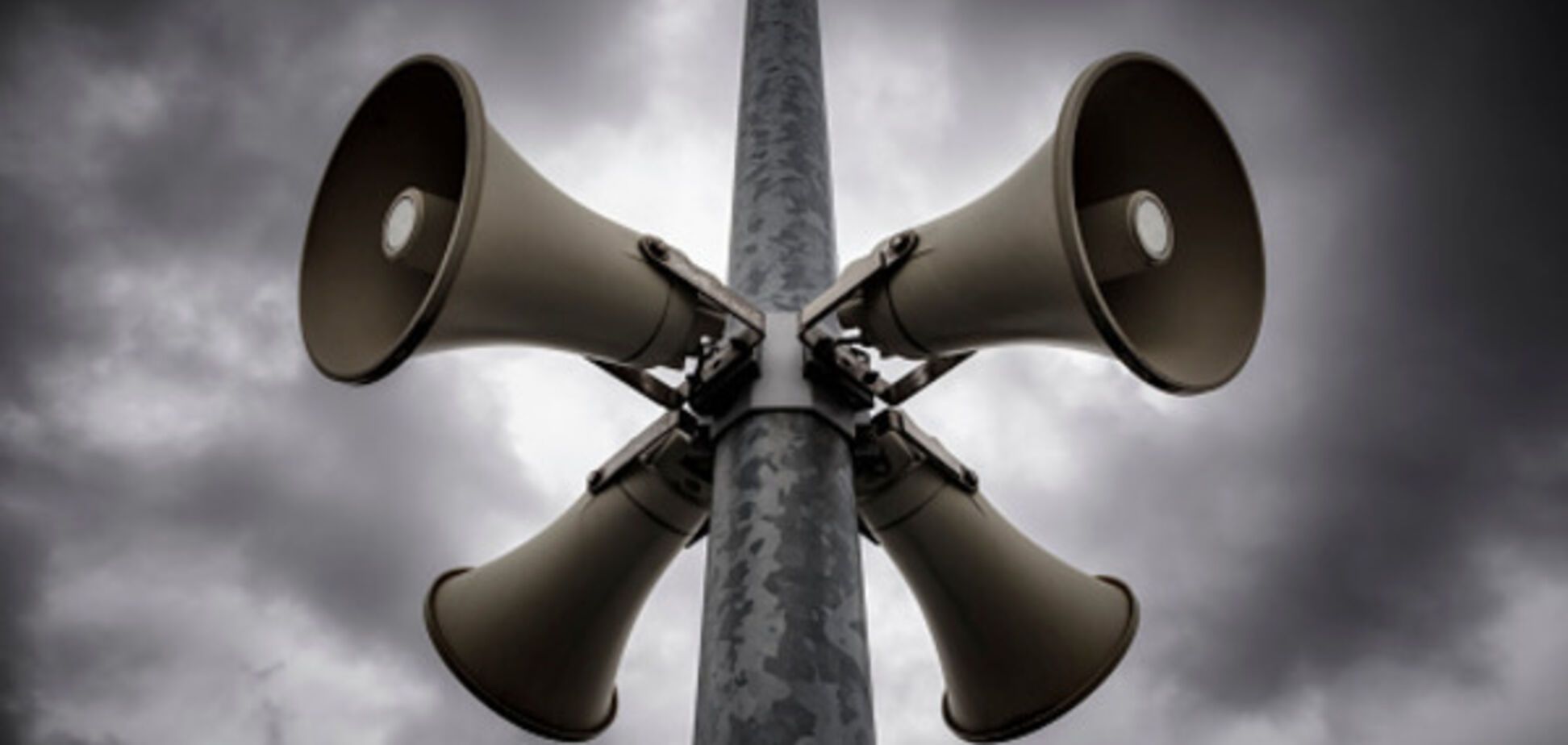 'Помогают' Донбассу: во Франции вычислили прокремлевских пропагандистов