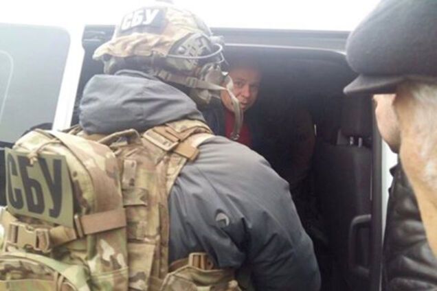 За взятку задержали бывшего сотрудника ГФС