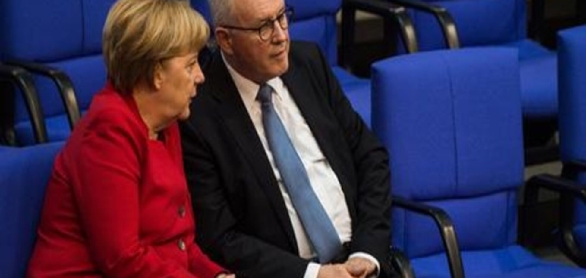 Соратник Меркель пропонує протистояти Росії з позиції сили