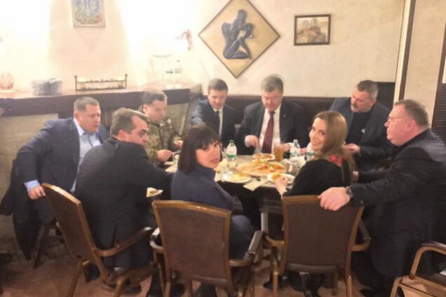Петр Порошенко в пиццерии