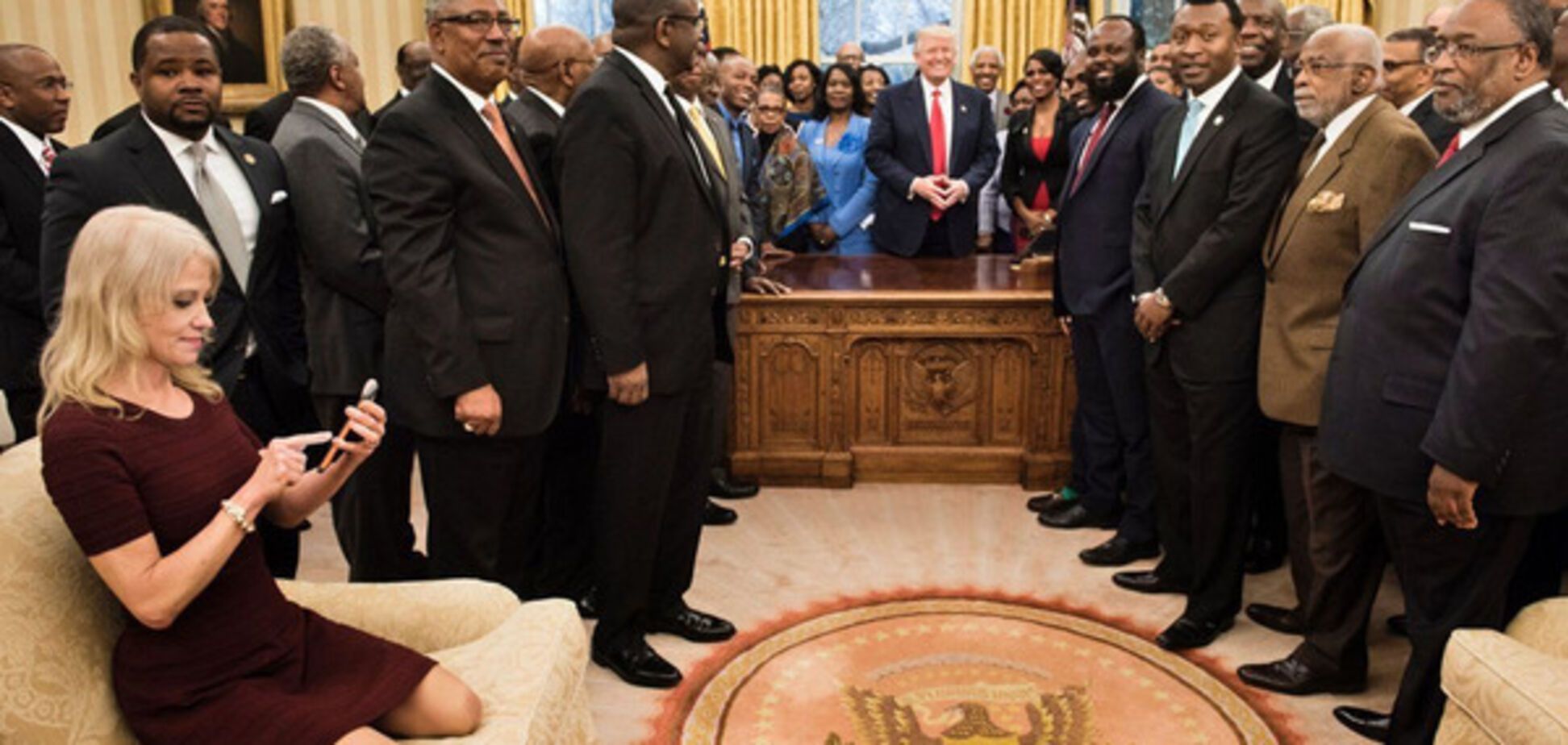 Овальный кабинет