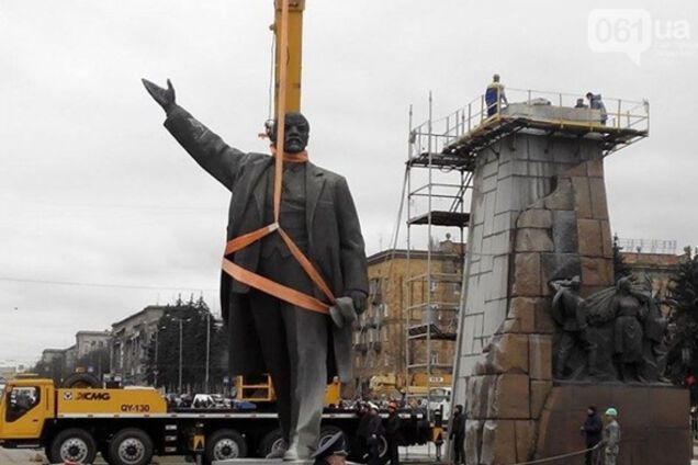 В Запорожье создали рабочую группу для решения судьбы памятника Ленину