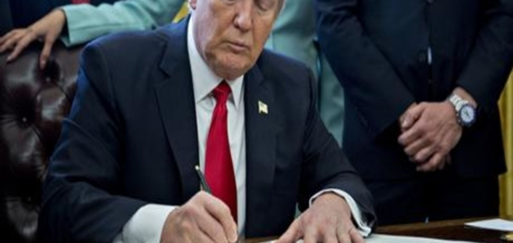 Трамп підписав декрети про дерегуляцію фінансової сфери