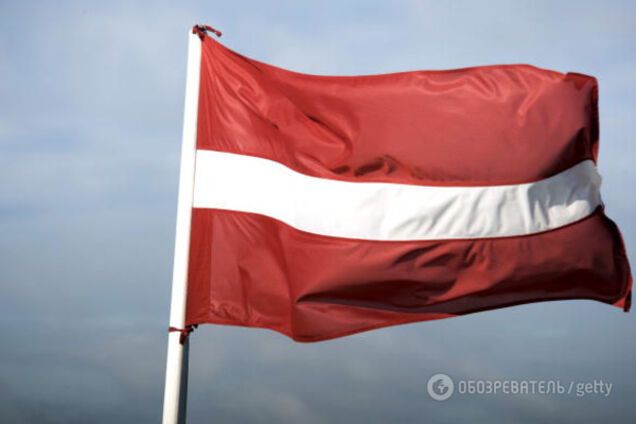 Флаг Латвии