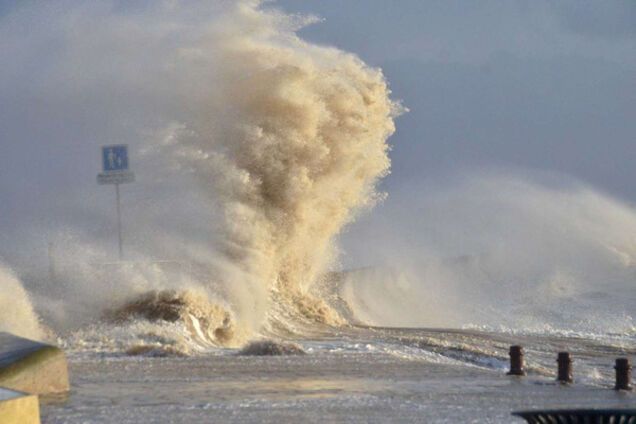 шторм у Франції