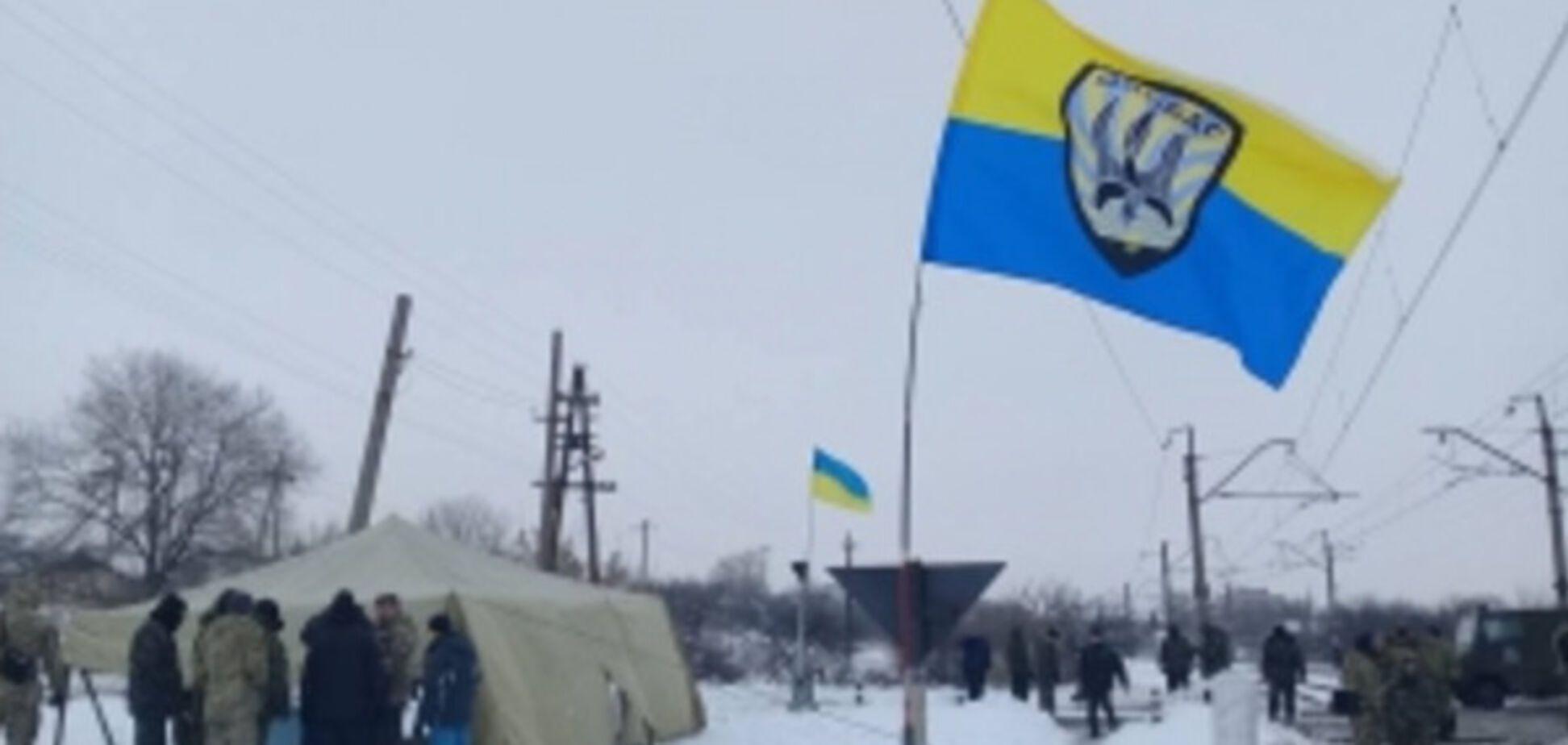 В блокаде Донбасса принимают участие мародеры и 'крышеватели' – нардеп Мельничук