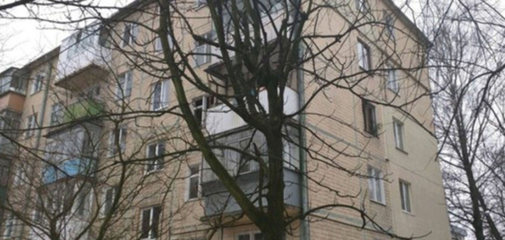 Вылетели все окна и двери: под Львовом прогремел взрыв в многоэтажке