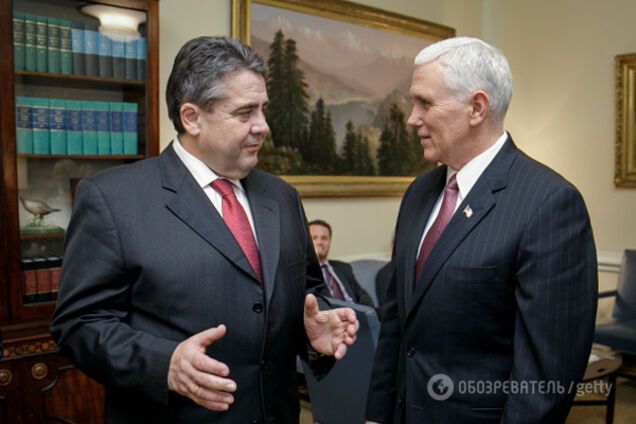 Зігмар Габріель і Майк Пенс