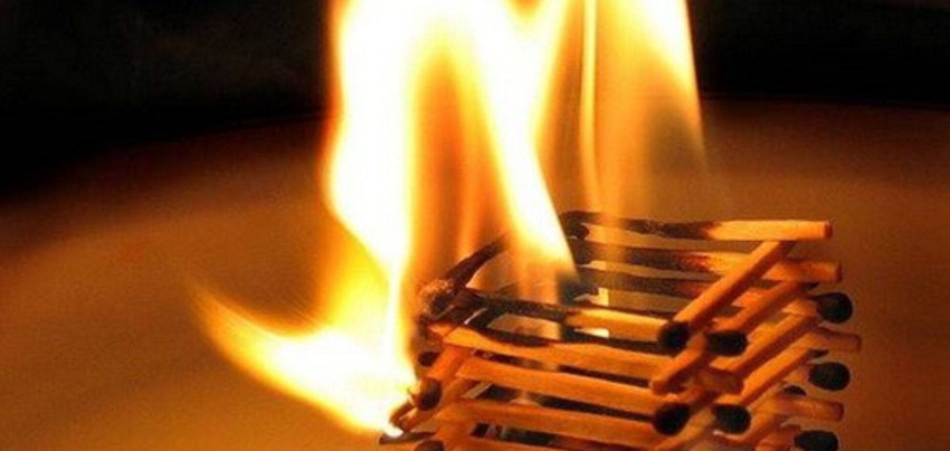 В Запорожье горело известное предприятие (ВИДЕО)