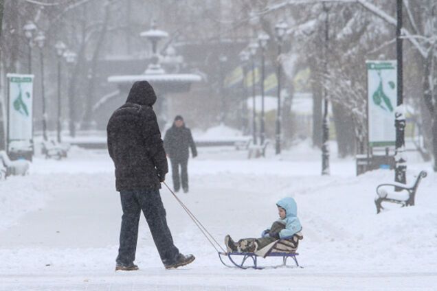 Названо кращі місця в Києві, де можна покататися на санках