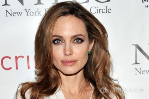 Анджелина Джоли