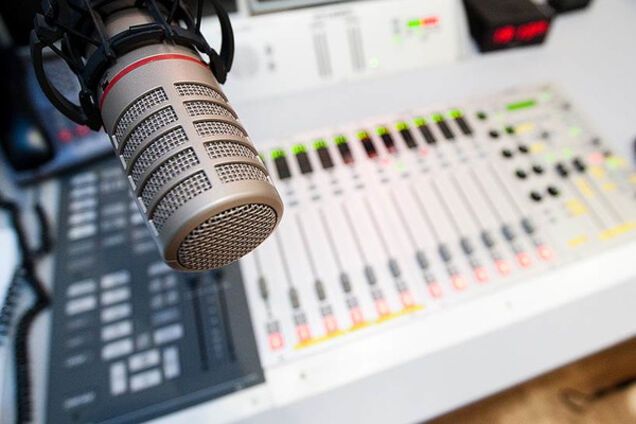 Нацсовет наказал радио \'Шансон\' и Kiss FM