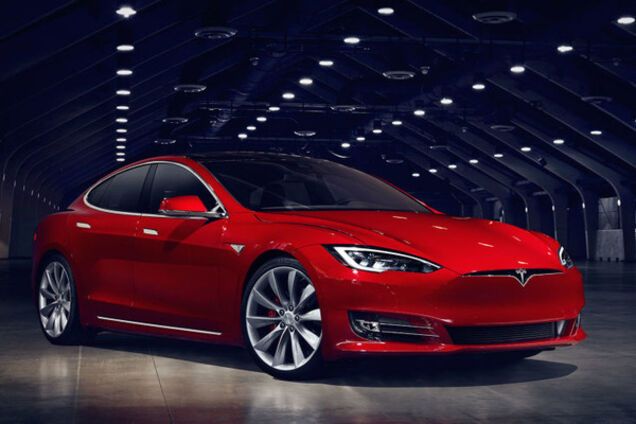 P100D Tesla Model S, авто