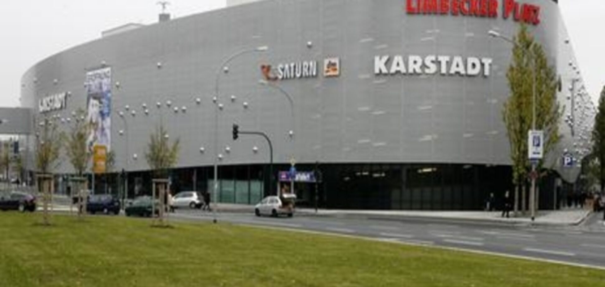 У німецькому Ессені зачинили торговельний центр через загрозу теракту