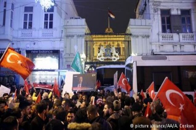 Туреччина погрожує Нідерландам жорсткими заходами