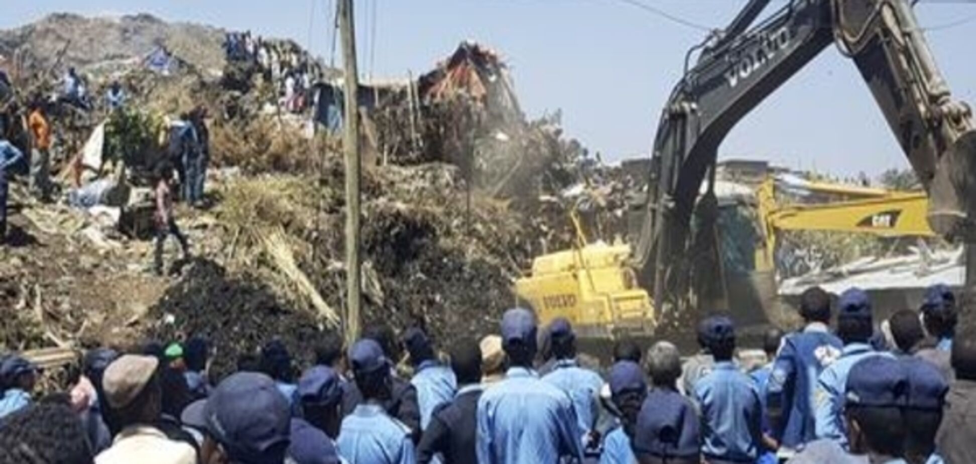 Десятки загиблих через зсув сміття на звалищі в Ефіопії