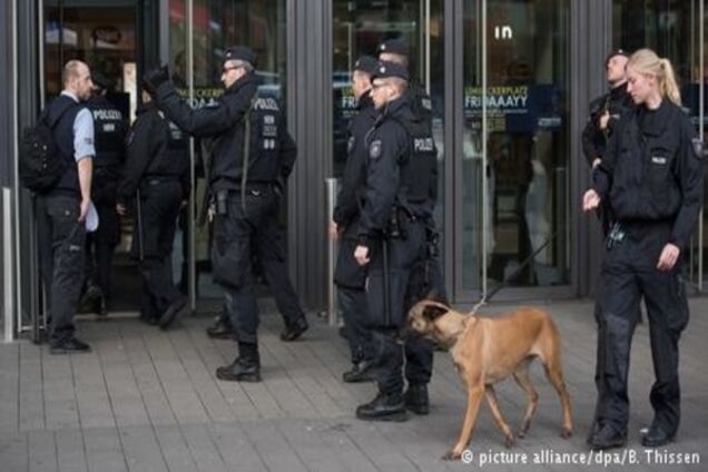 Глава МВС Німеччини: Організатор планованого теракту в Ессені пов'язаний з ІД