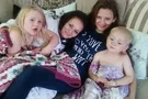 Эмма Говард со своими детьми