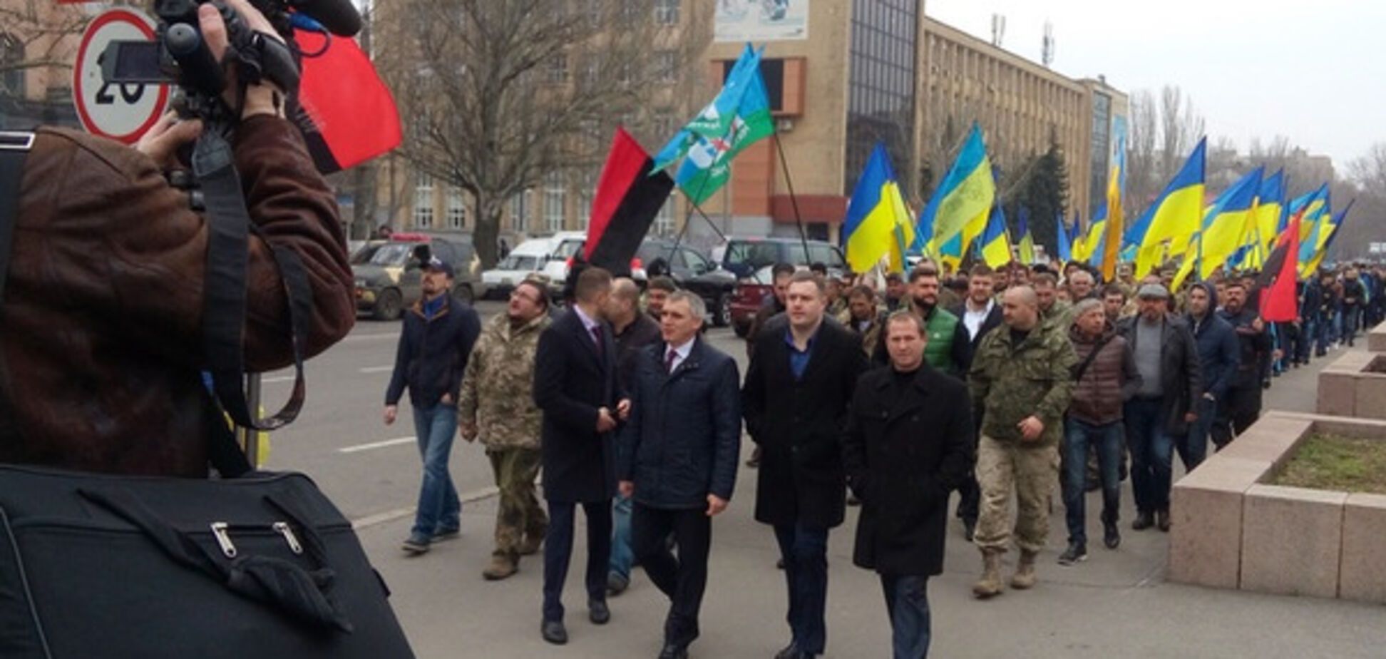 Марш добровольцев в Николаеве