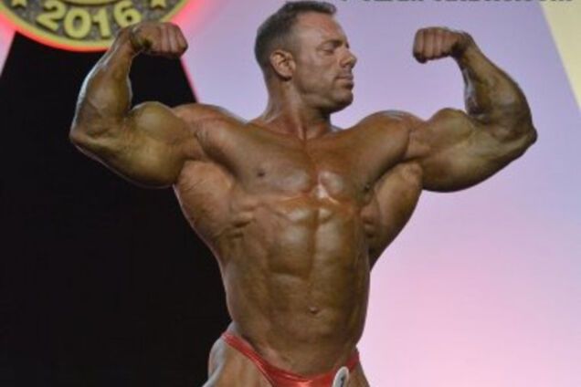 Сандро Хофер