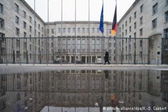 У будівлі міністерства фінансів ФРН виявили пакет з вибухівкою