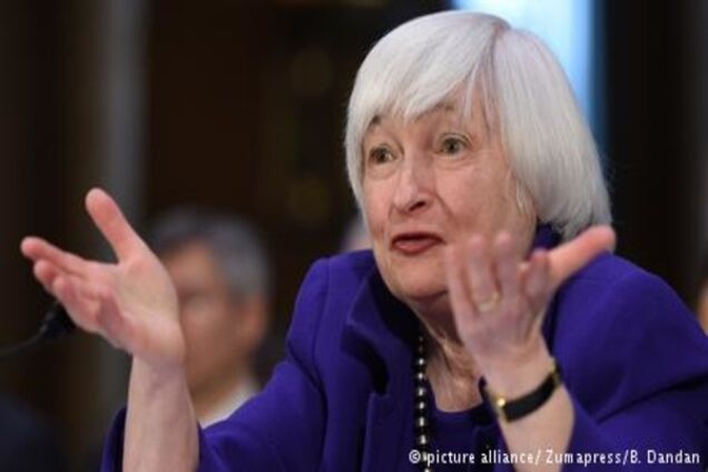 ФРС знову підвищила базову відсоткову ставку