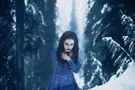 девушка в лесу