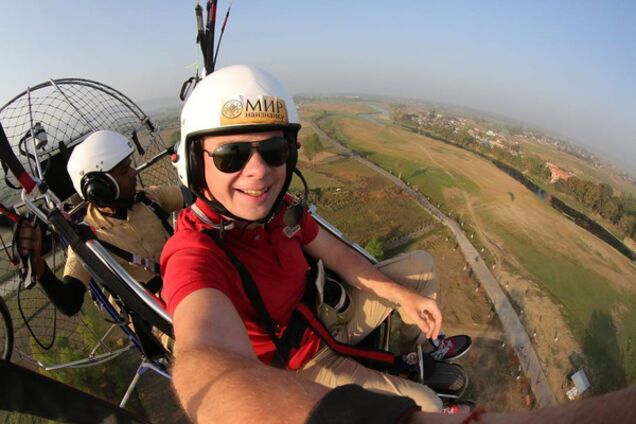 Дмитрий Комаров