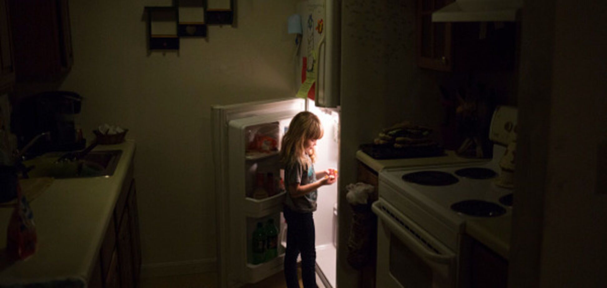 Холодильник, ребенок
