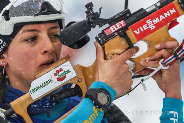 Селія Емоньє