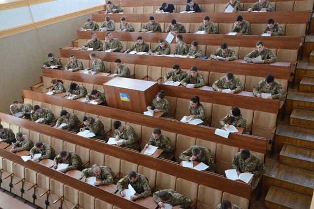 Конкурс 'Авиатор 2017': победителей ждет Франция