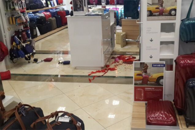 Нападение в торговом центре