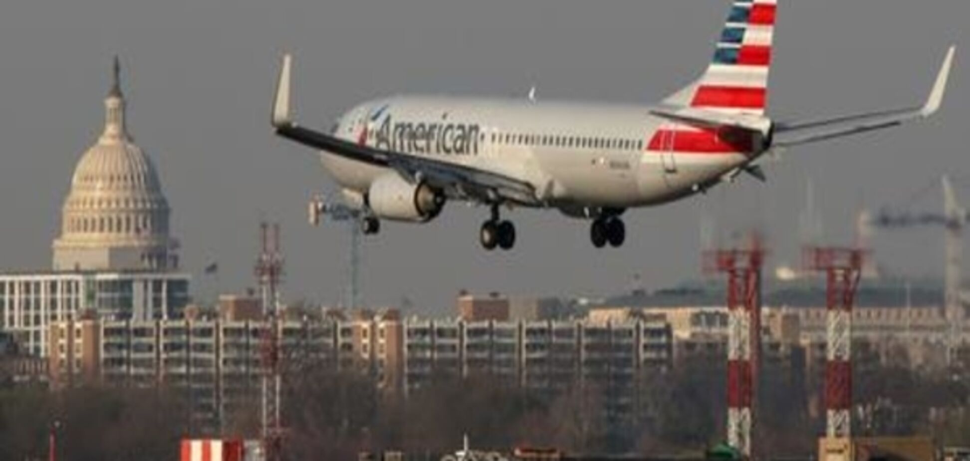 У США пасажирам деяких авіарейсів заборонили перевозити велику електроніку