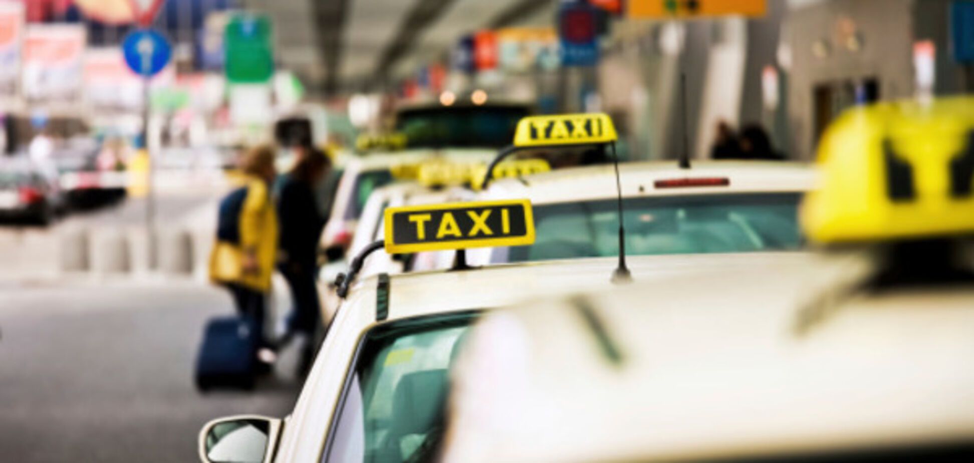 День таксиста: топ 10 смешных анекдотов по этому поводу